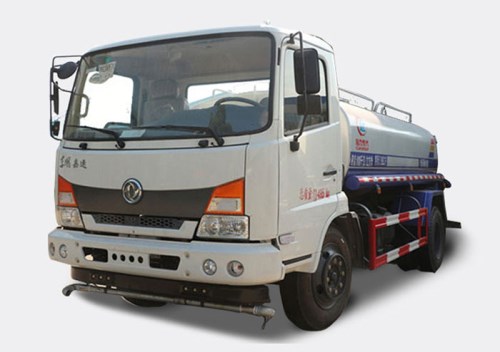 东风嘉运10吨洒水车