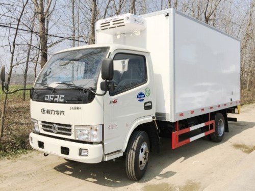 厢长4.2米东风多利卡冷藏车
