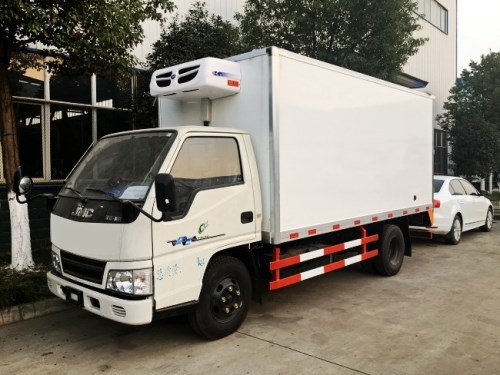 厢长4.2米江铃新顺达冷藏车