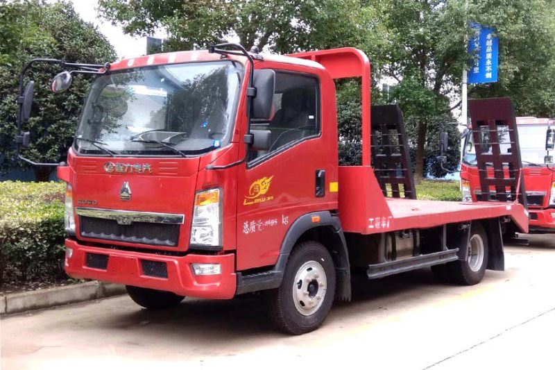 豪沃蓝牌平板运输车