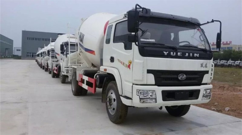 跃进3方搅拌车