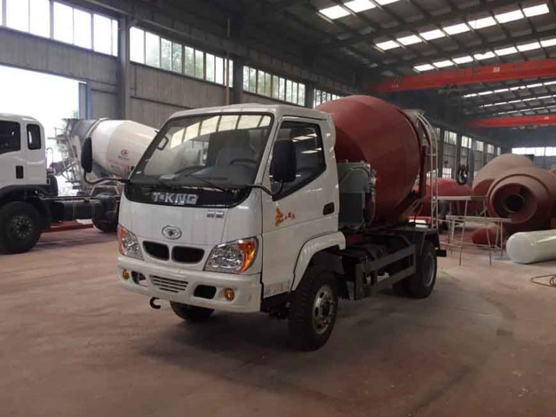 唐骏欧铃2方搅拌车