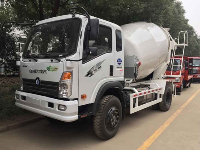 重汽王牌6方搅拌车